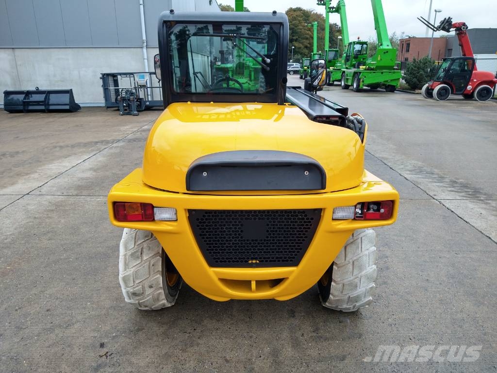 JCB 520-40 (143) Teleskooplaadurid