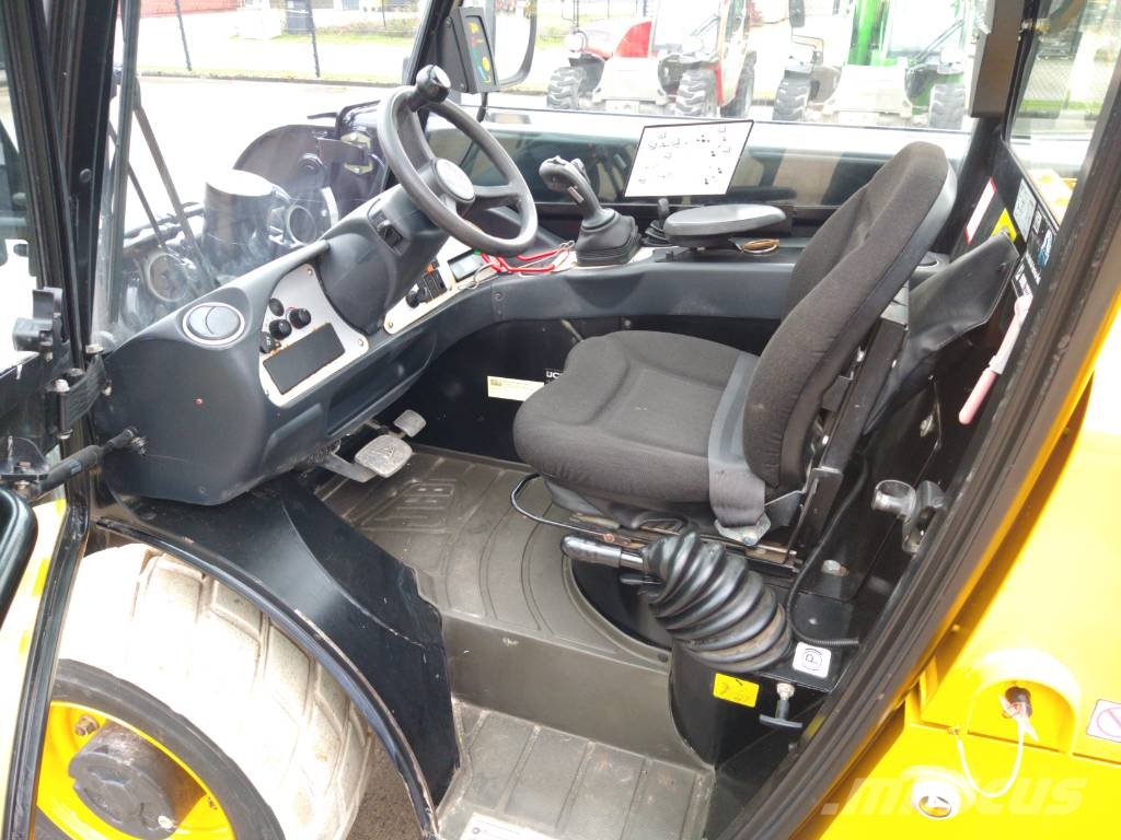 JCB 520-40 (143) Teleskooplaadurid