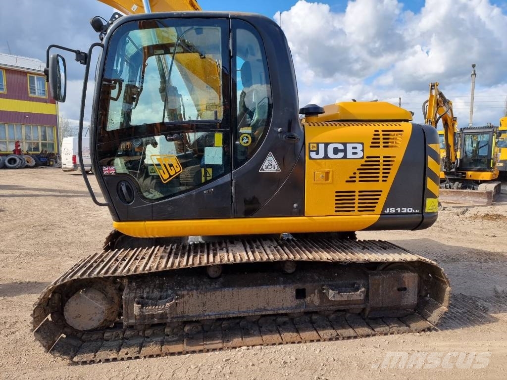 JCB JS 130 LC Paletli ekskavatörler
