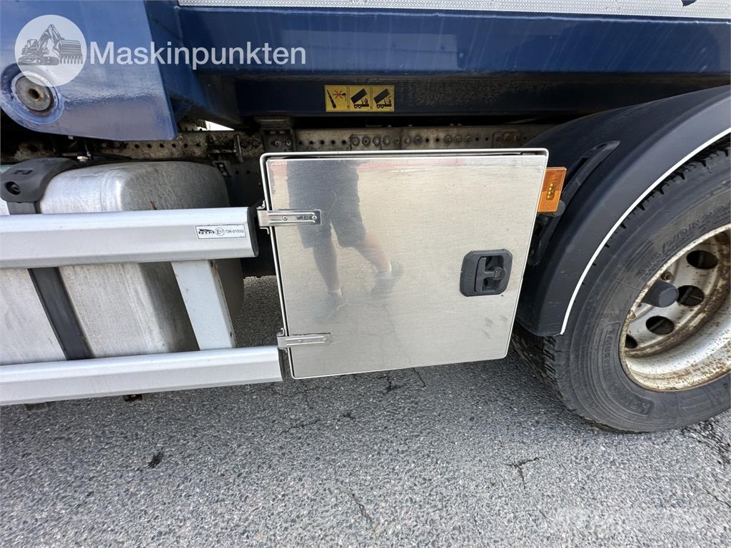 Scania P320B4X2NB Waste trucks