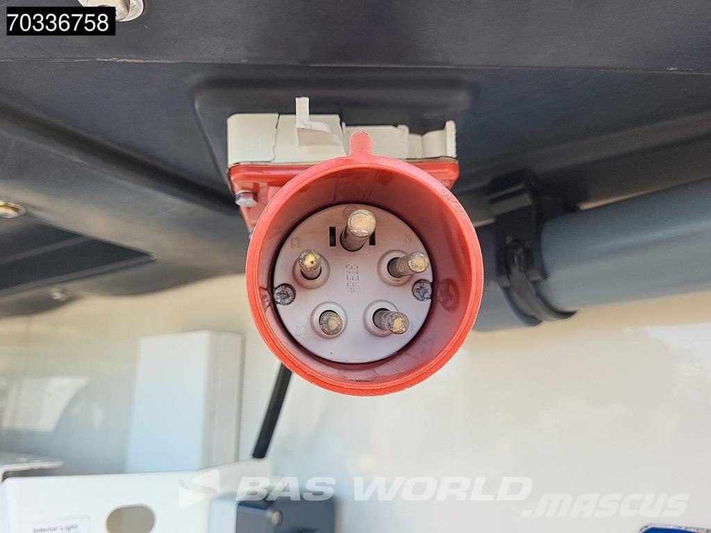 Schmitz Cargobull SCB*S3B 3 axles TUV 02/27 Doppelstock Doppelverdam 온도 조절식 세미 트레일러