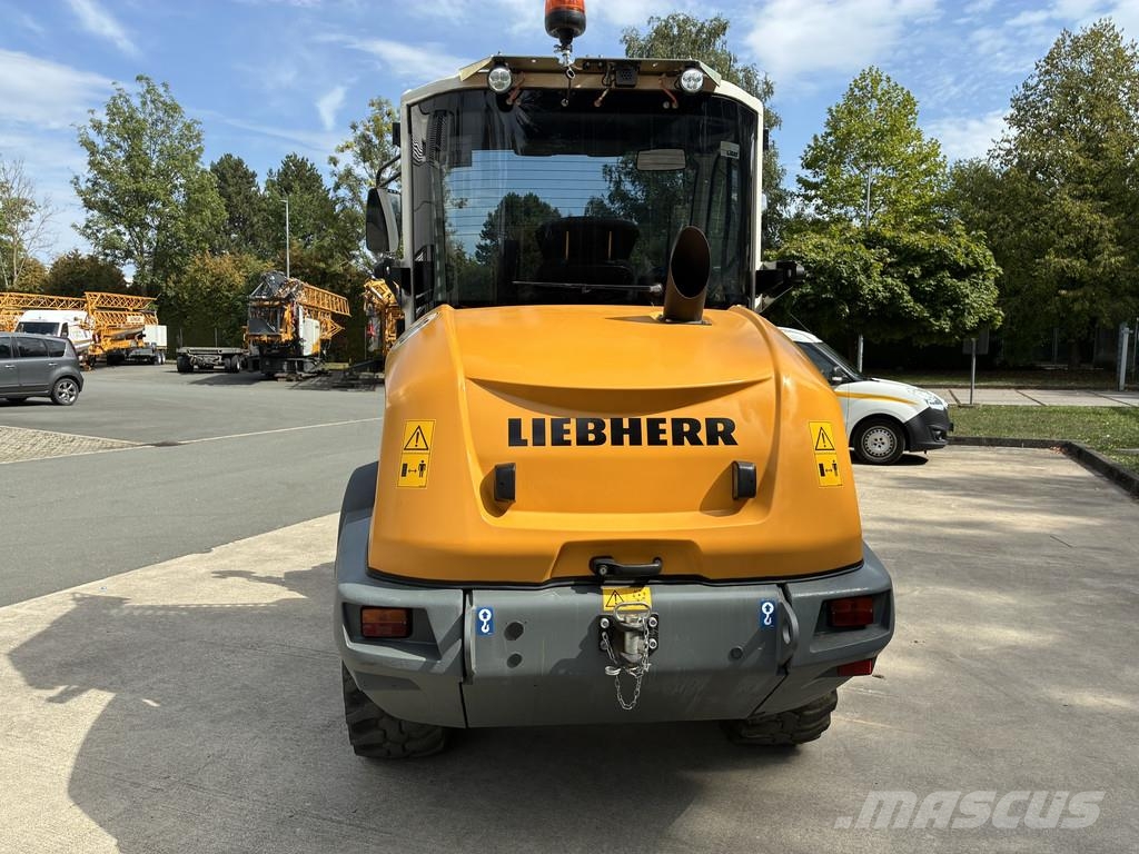 Liebherr L 504 Compact Wielladers