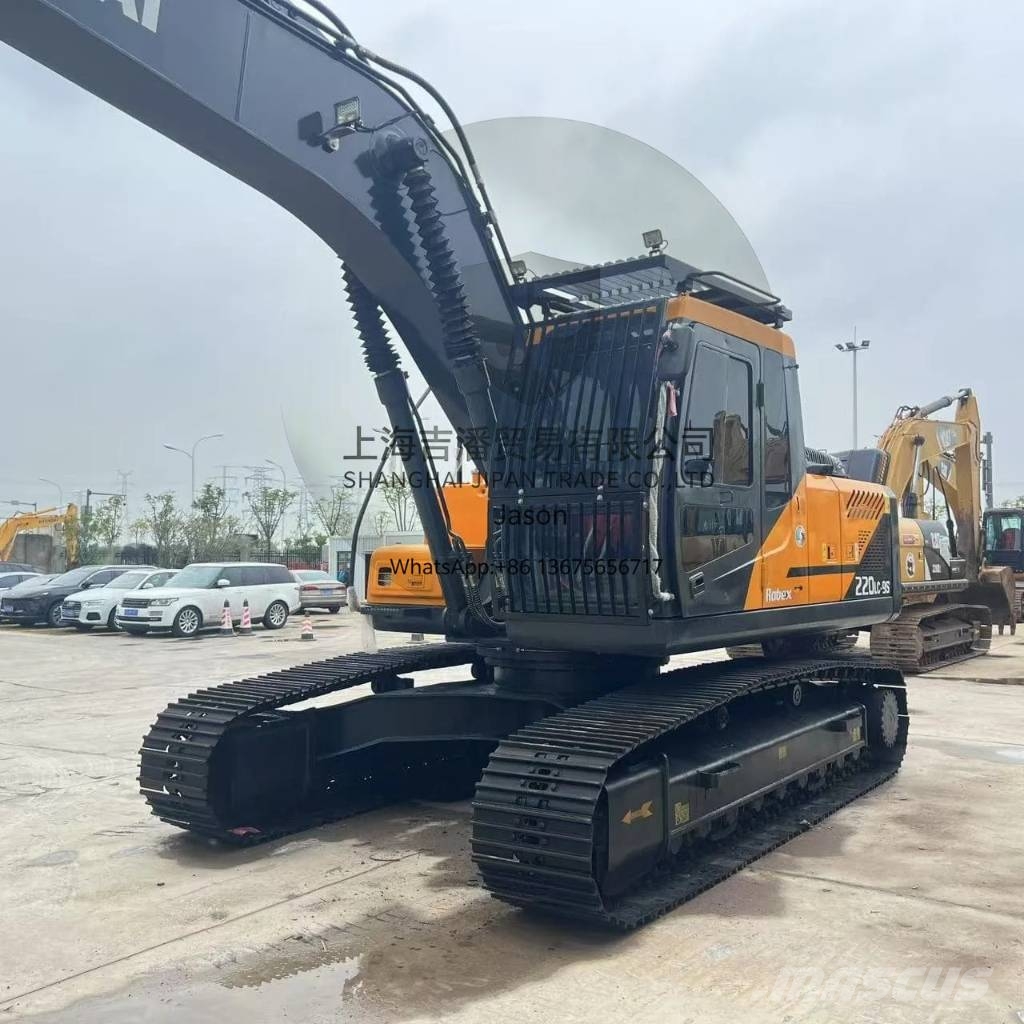 Hyundai Robex 220 LC-9 S 履带挖掘机