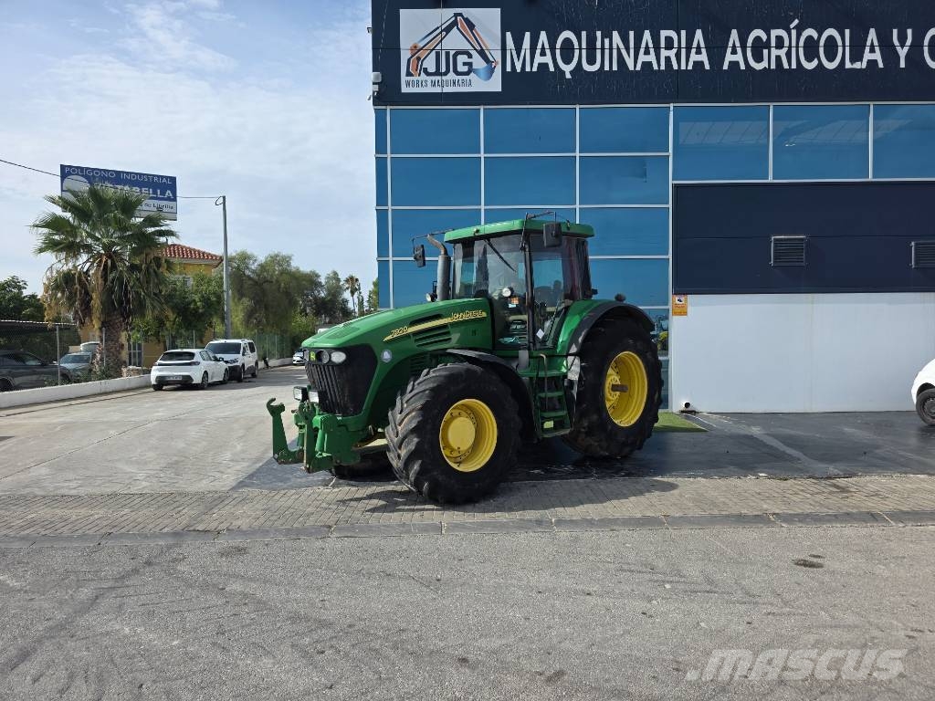 John Deere 7920 Tractores