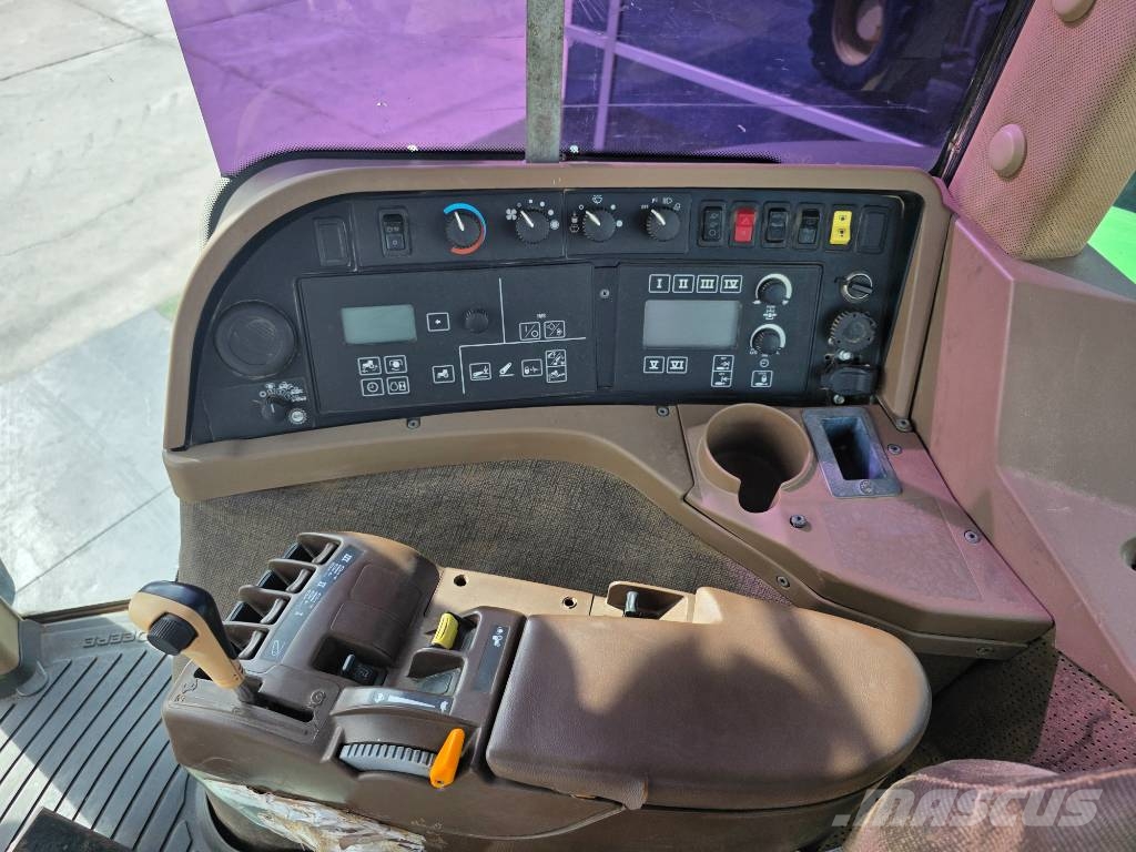 John Deere 7920 Tractores
