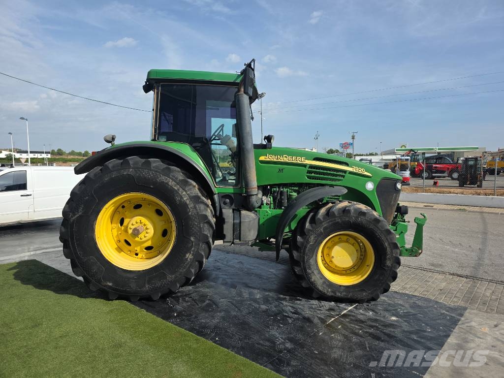 John Deere 7920 Tractores