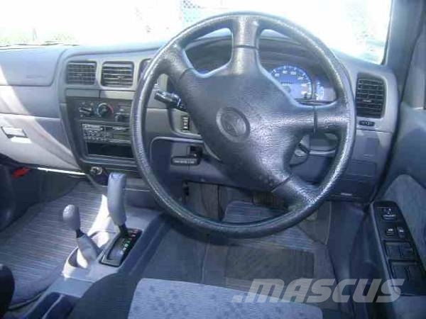TOYOTA HILUX DOUBLE CABIN Carros