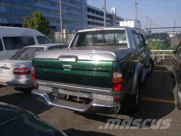 TOYOTA HILUX DOUBLE CABIN Carros
