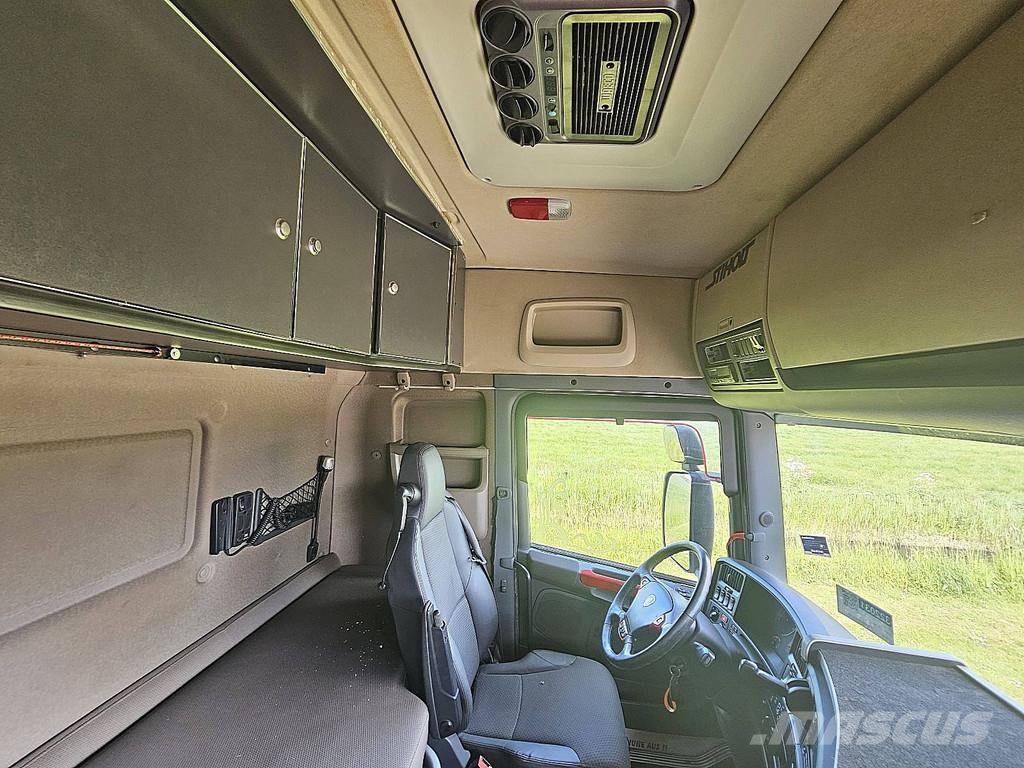 Scania R490 8X2*6 HMF 6020K6 Camiones de cama baja
