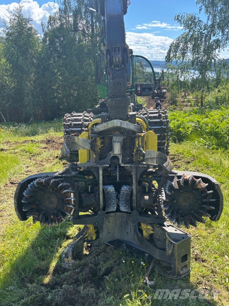 John Deere 1270G Harvesterid
