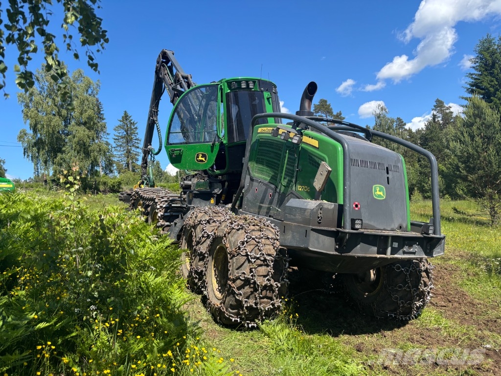 John Deere 1270G Harvesterid
