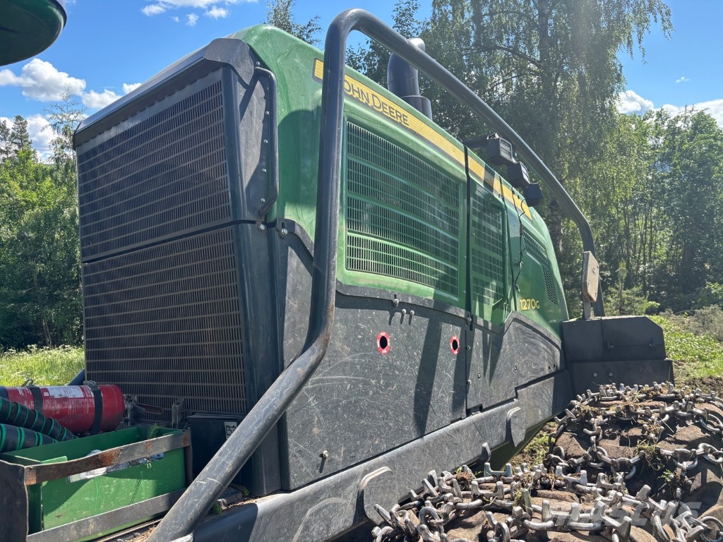 John Deere 1270G Harvesterid