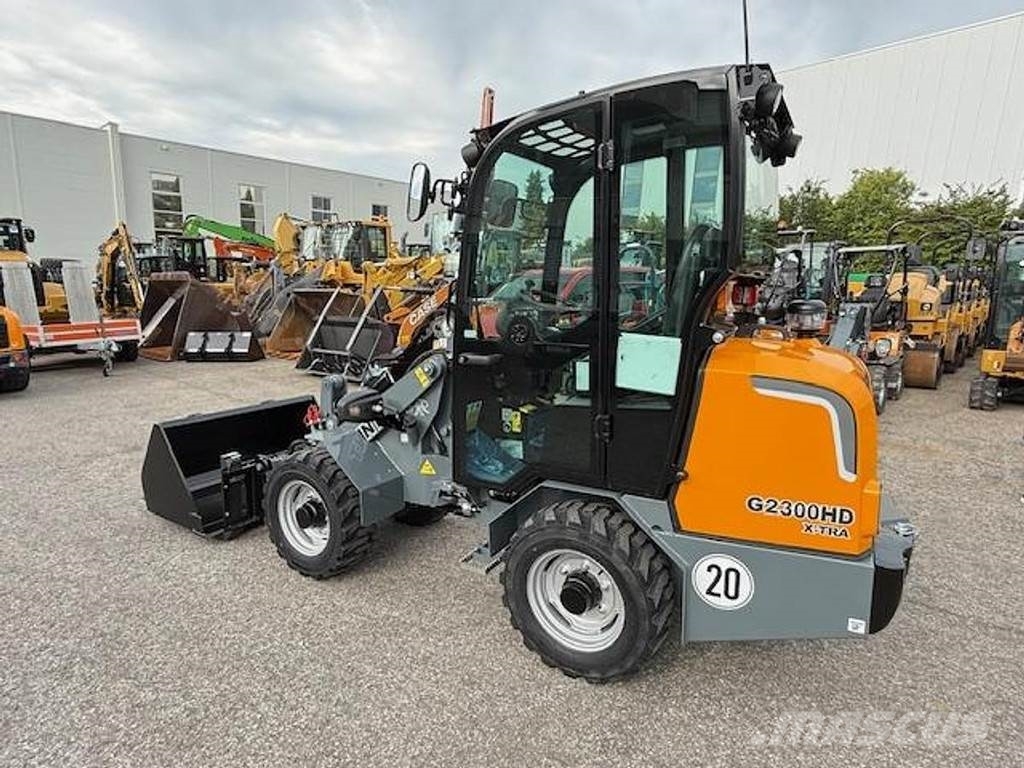 GiANT G2300 X-TRA HD Utovarivači na točkove