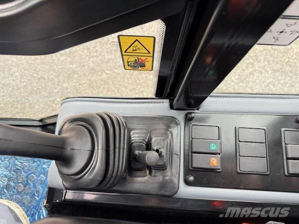 GiANT G2300 X-TRA HD Utovarivači na točkove