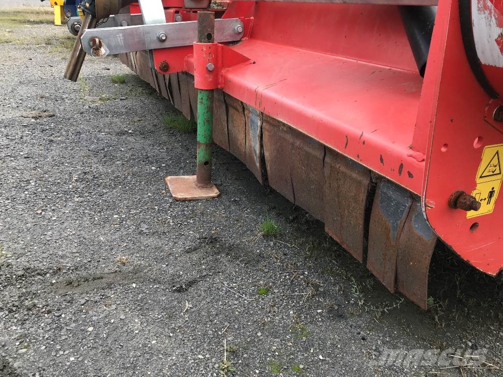 Kuhn RM 320 Krossar