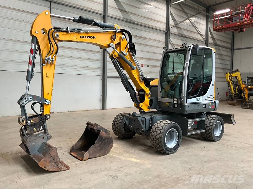 Neuson EW 65 powertilt Wheeled excavators