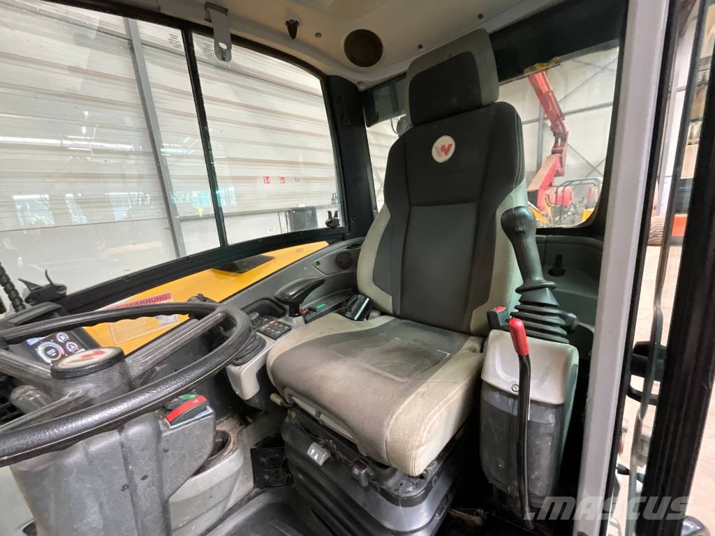 Neuson EW 65 powertilt Wheeled excavators