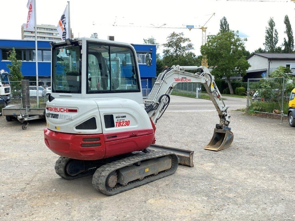 Takeuchi TB 230 V3 Power-Tilt HS03 wie TB240,TB250 Miniexcavadoras