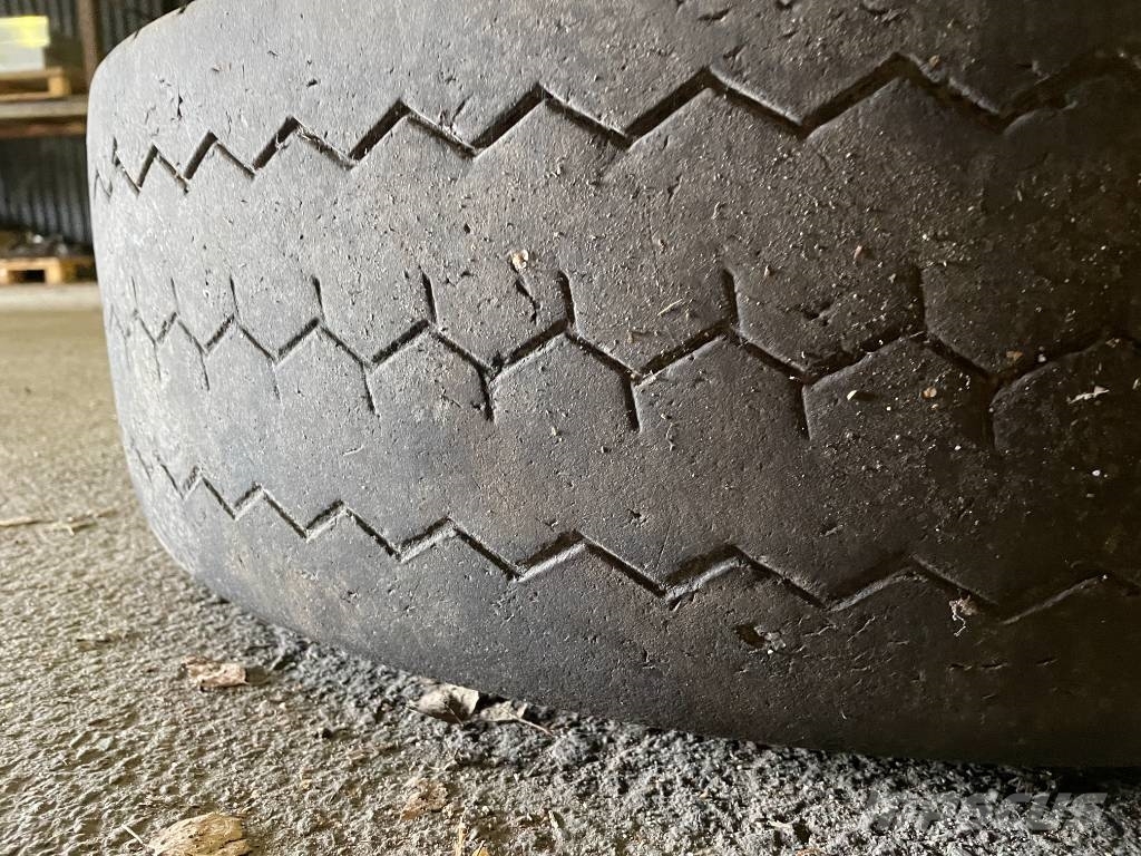 Aeolus hjul 265/70R19,5 Dæk, hjul og fælge