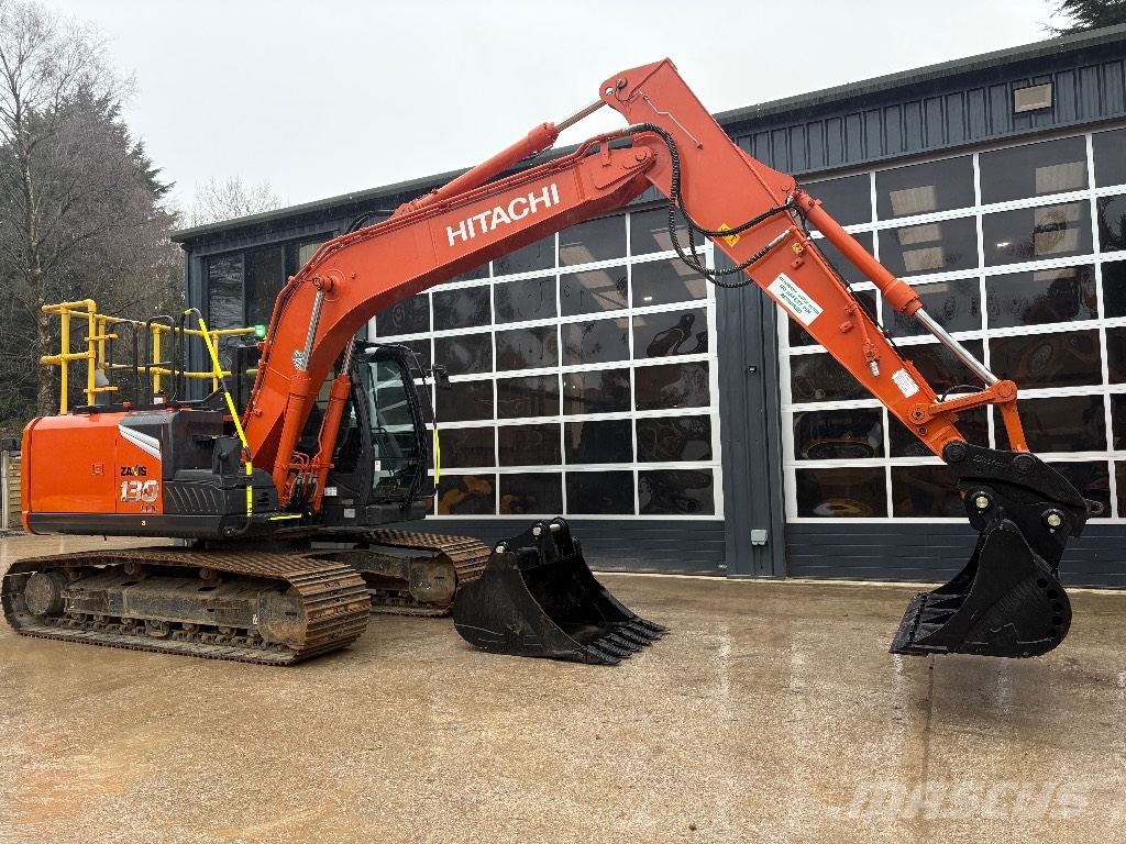 Hitachi ZX 130-7, 2023, Mold, Flintshire, United Kingdom - Used
