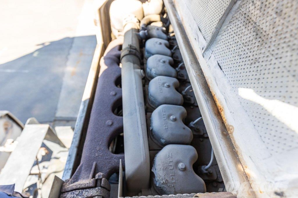 Renders BETON MIXER 12M3 + MOTOR/MOTEUR/ENGIN (MALAXEUR/MI Otros semirremolques