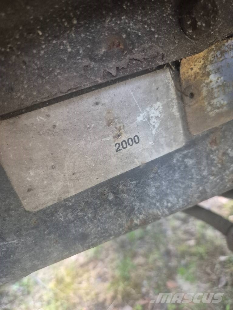 John Deere 1600 ركوب الحشائش