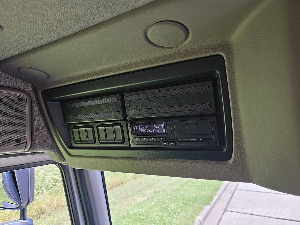 DAF LF 220 11.9T 6 CYL. Sanduk kamioni