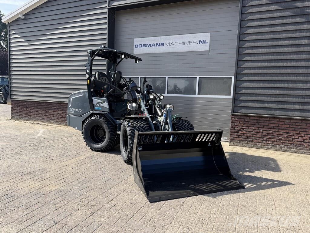 GiANT G2700 X-TRA HD + minishovel NIEUW zeer compleet! € Rataslaadurid