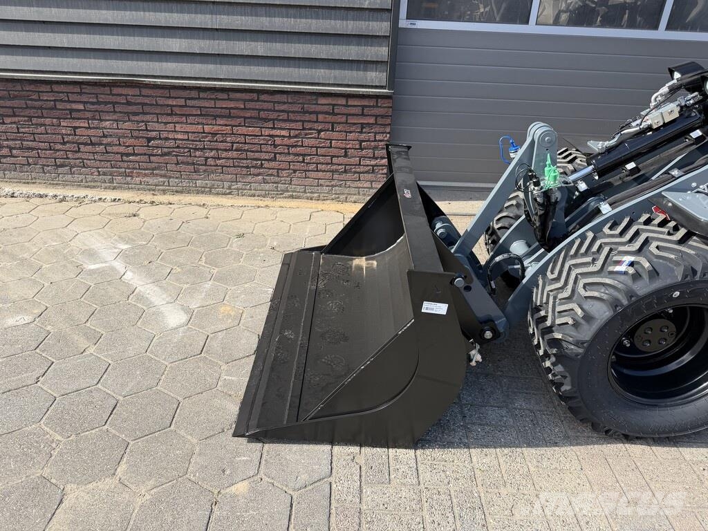 GiANT G2700 X-TRA HD + minishovel NIEUW zeer compleet! € Rataslaadurid