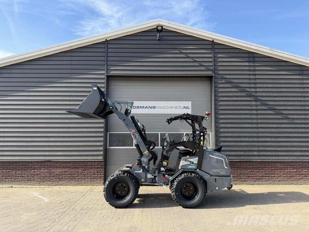 GiANT G2700 X-TRA HD + minishovel NIEUW zeer compleet! € Rataslaadurid