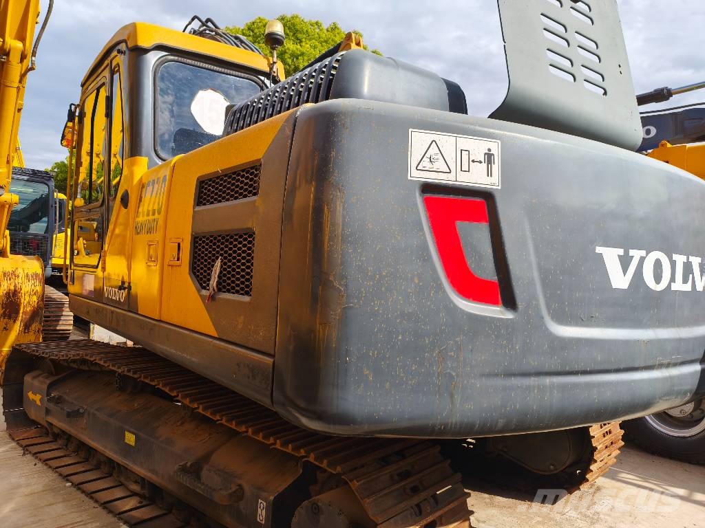 Volvo EC 220 Gravemaskiner på larvebånd