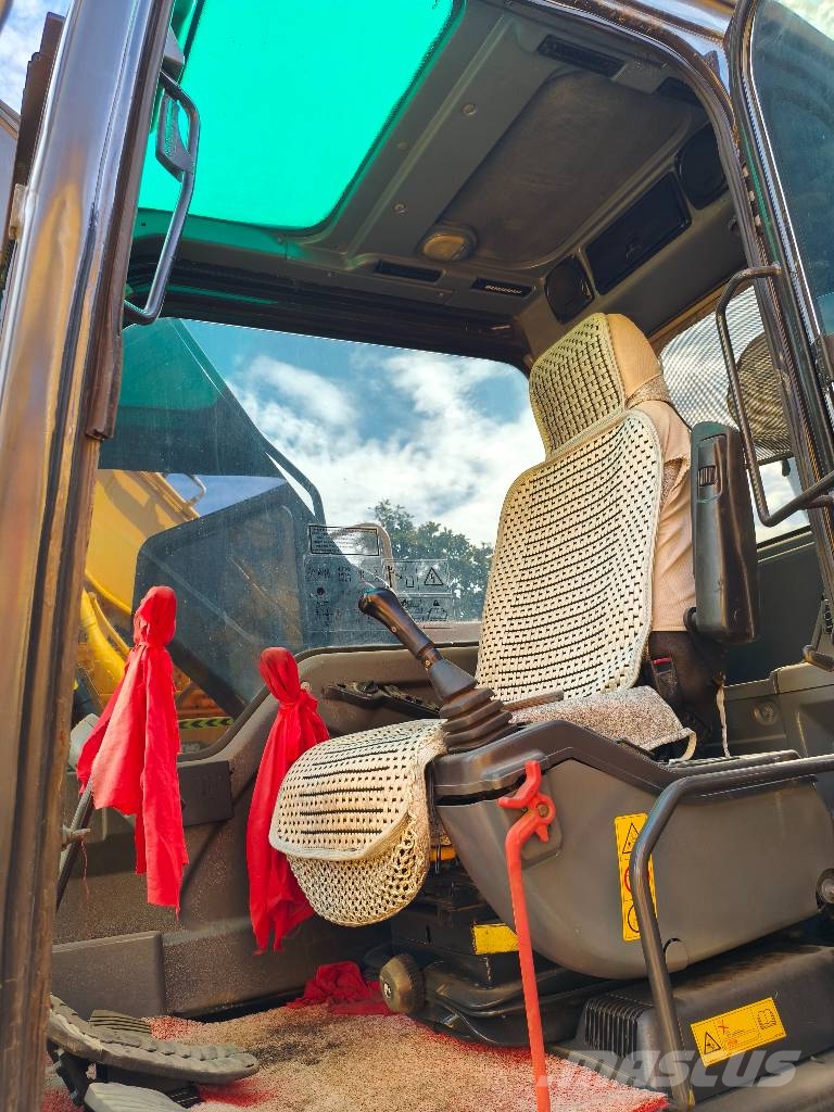 Volvo EC 220 Gravemaskiner på larvebånd