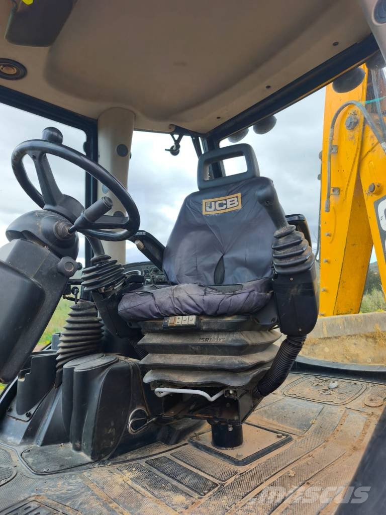 JCB 3 CX SM 4 T Kazıcı yükleyiciler - beko loder