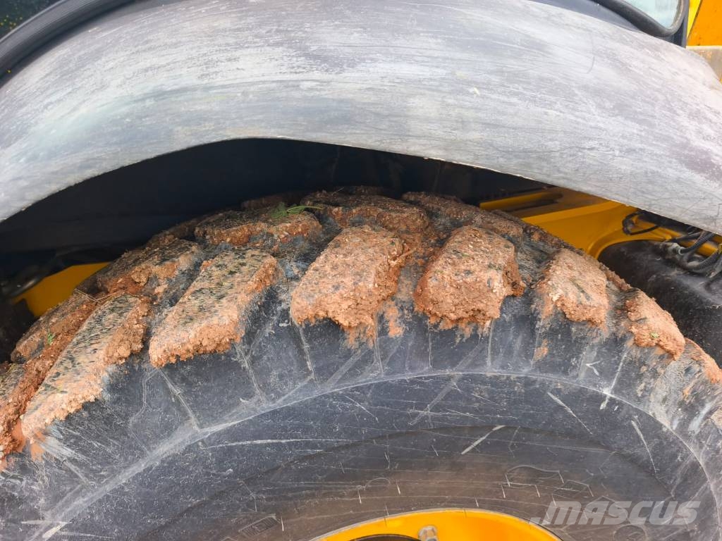 JCB 3 CX SM 4 T Kazıcı yükleyiciler - beko loder