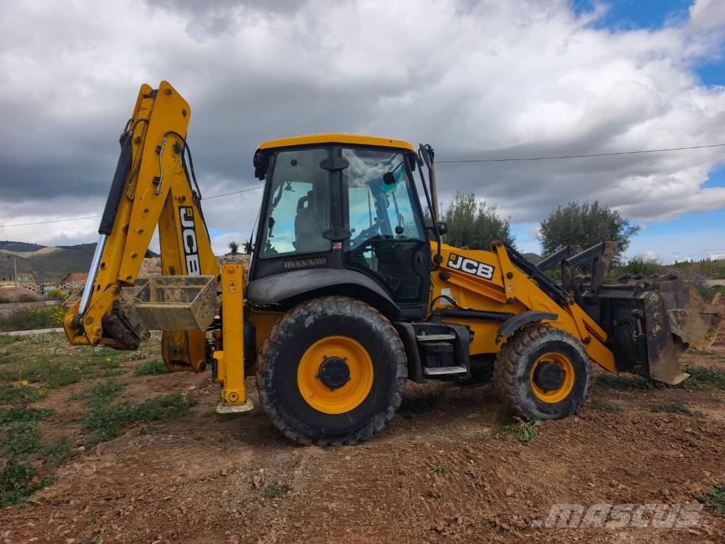 JCB 3 CX SM 4 T Kazıcı yükleyiciler - beko loder