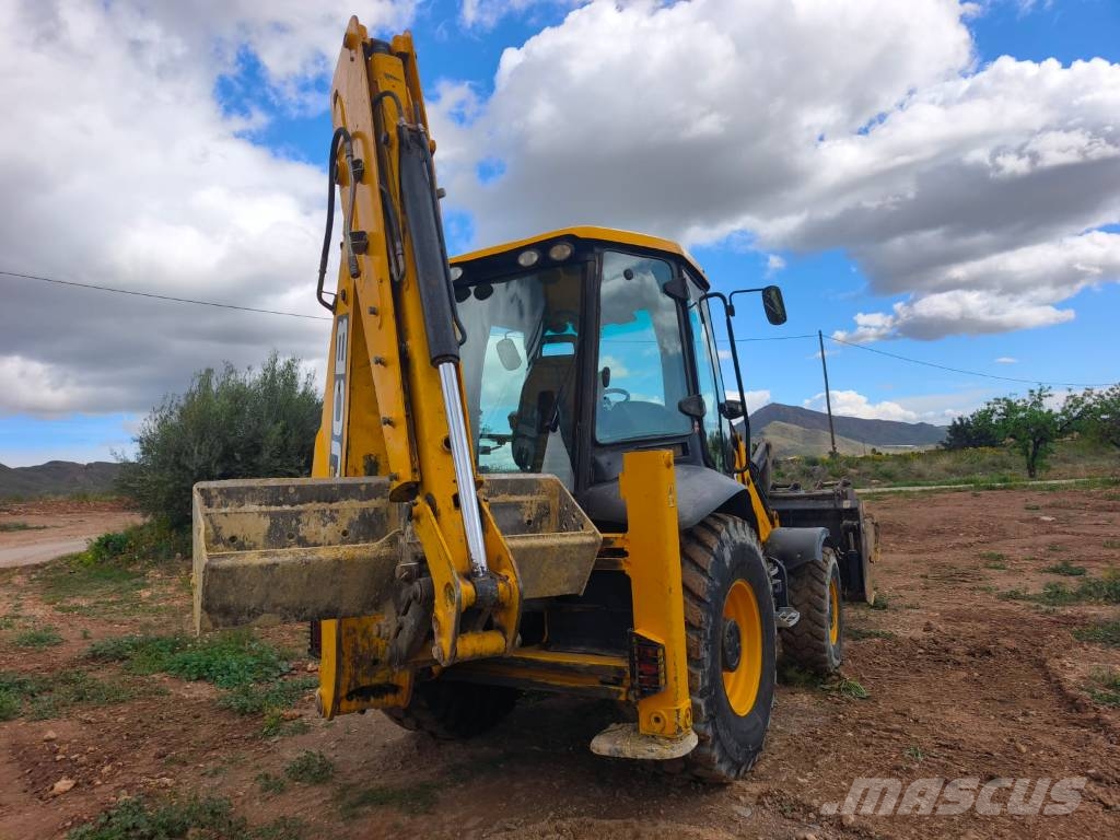 JCB 3 CX SM 4 T Kazıcı yükleyiciler - beko loder