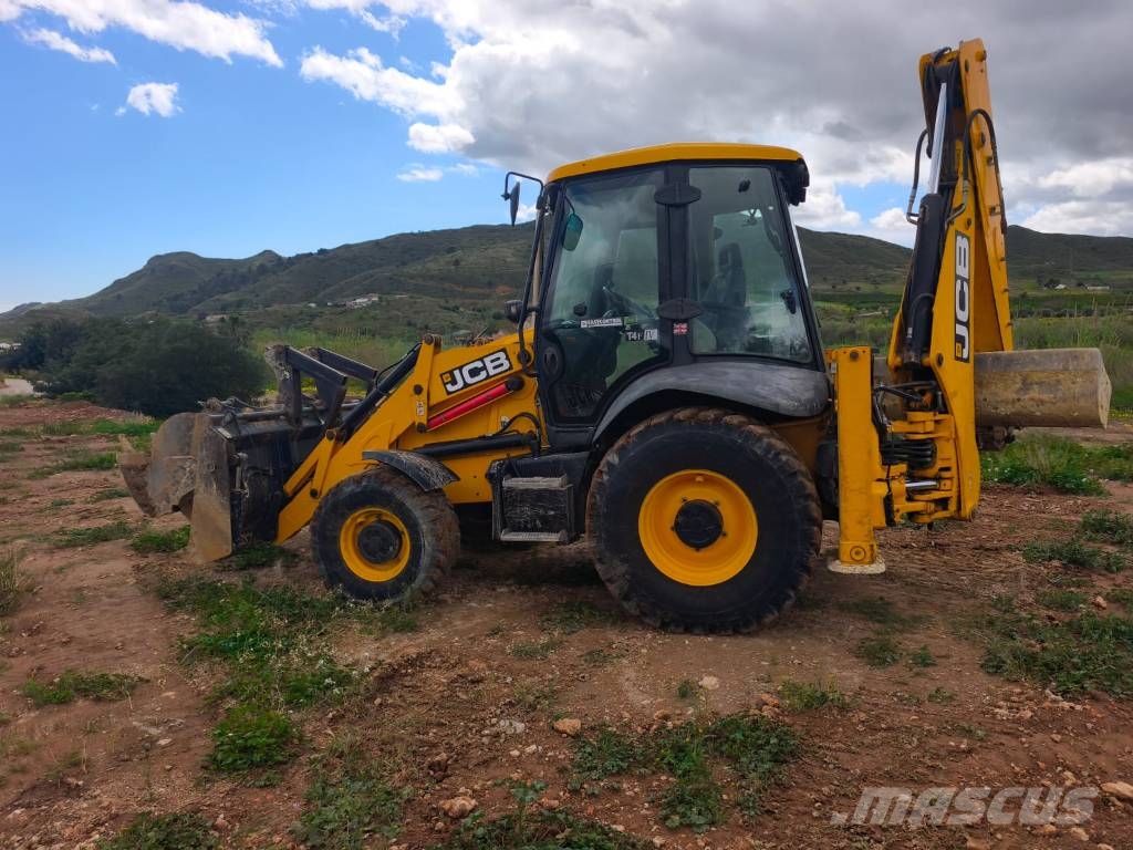 JCB 3 CX SM 4 T Kazıcı yükleyiciler - beko loder