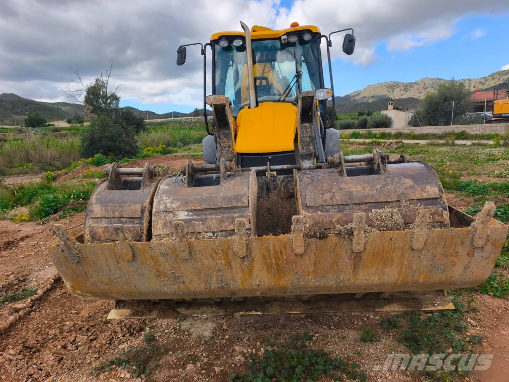 JCB 3 CX SM 4 T Kazıcı yükleyiciler - beko loder