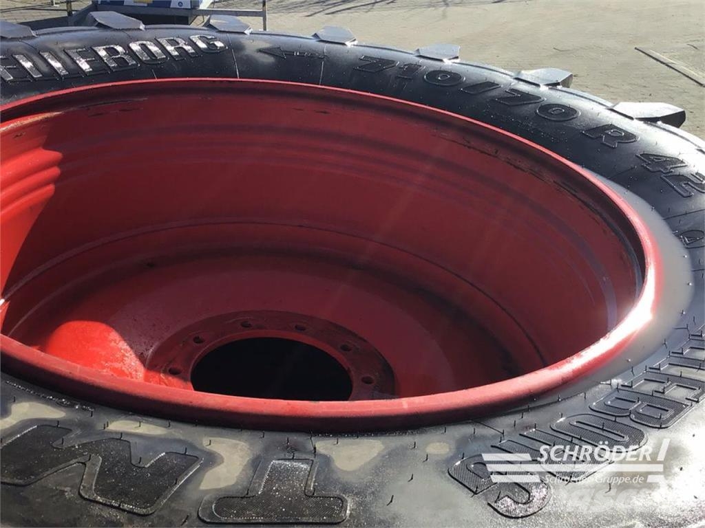 Trelleborg 2X KOMPLETTRÄDER 710/70 R 42 TRELLEBORG Podwójne koła