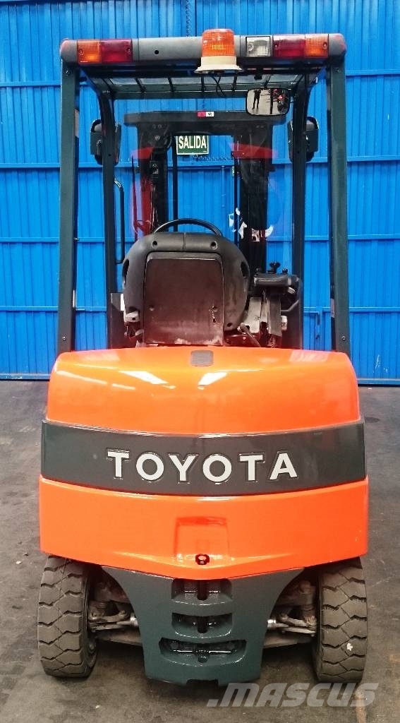 Toyota 7 FBMF 25 Electric forklifts