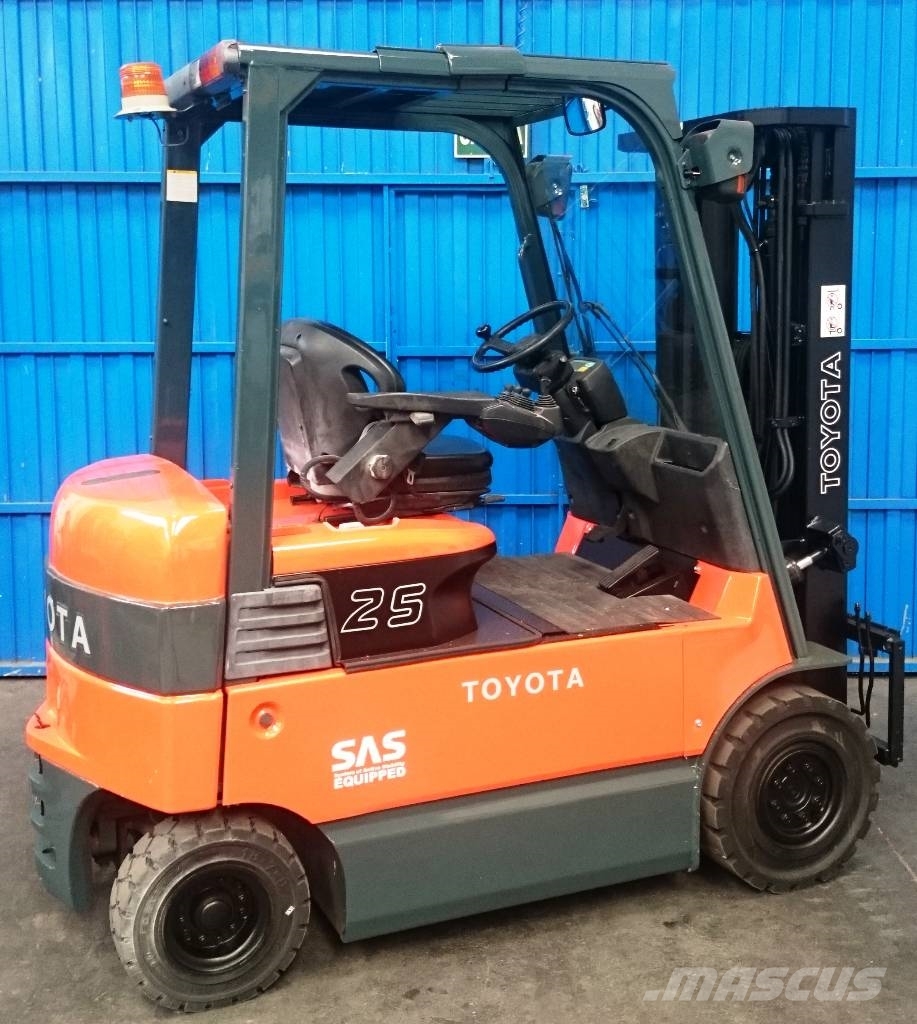 Toyota 7 FBMF 25 Electric forklifts
