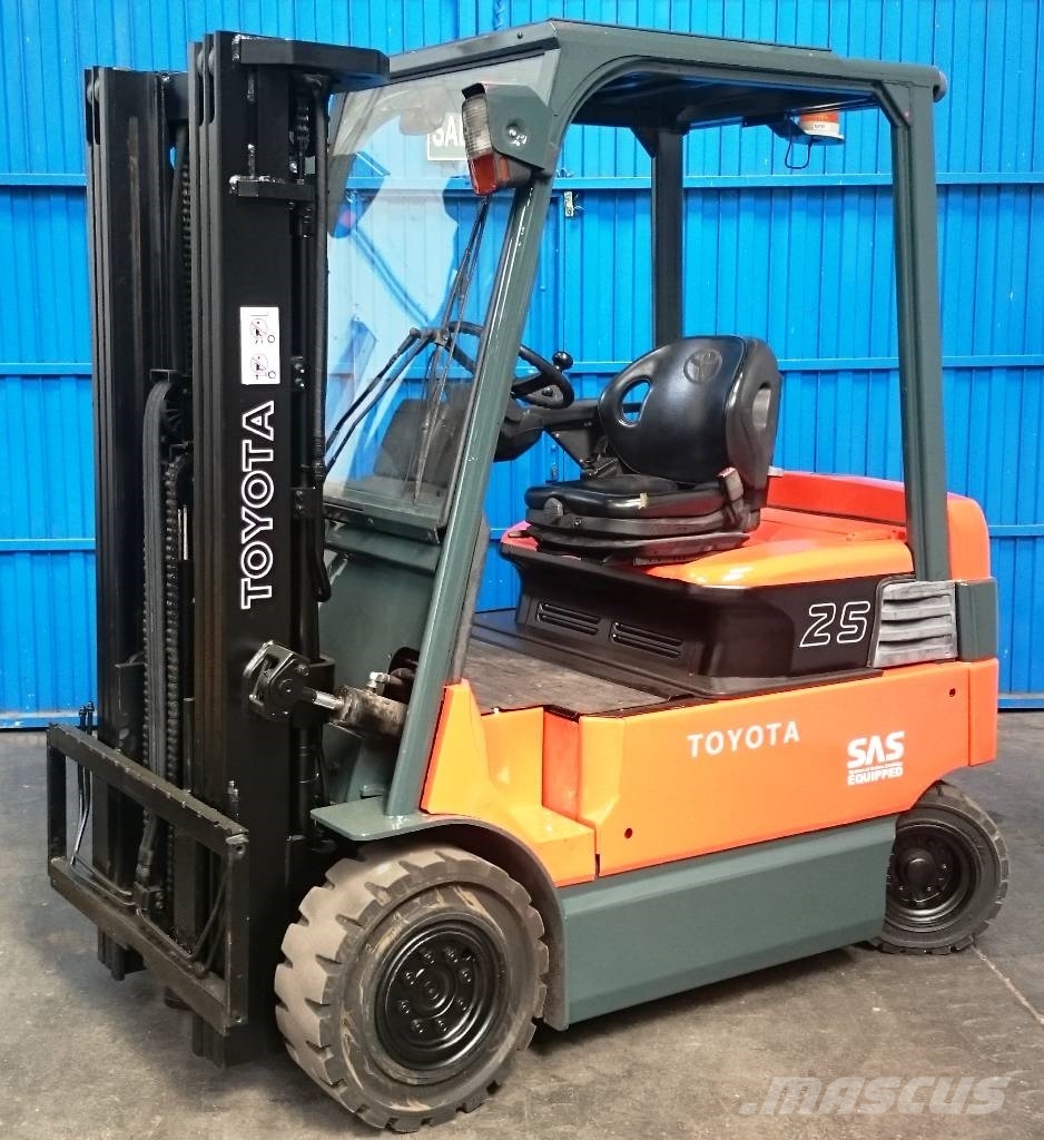 Toyota 7 FBMF 25 Electric forklifts