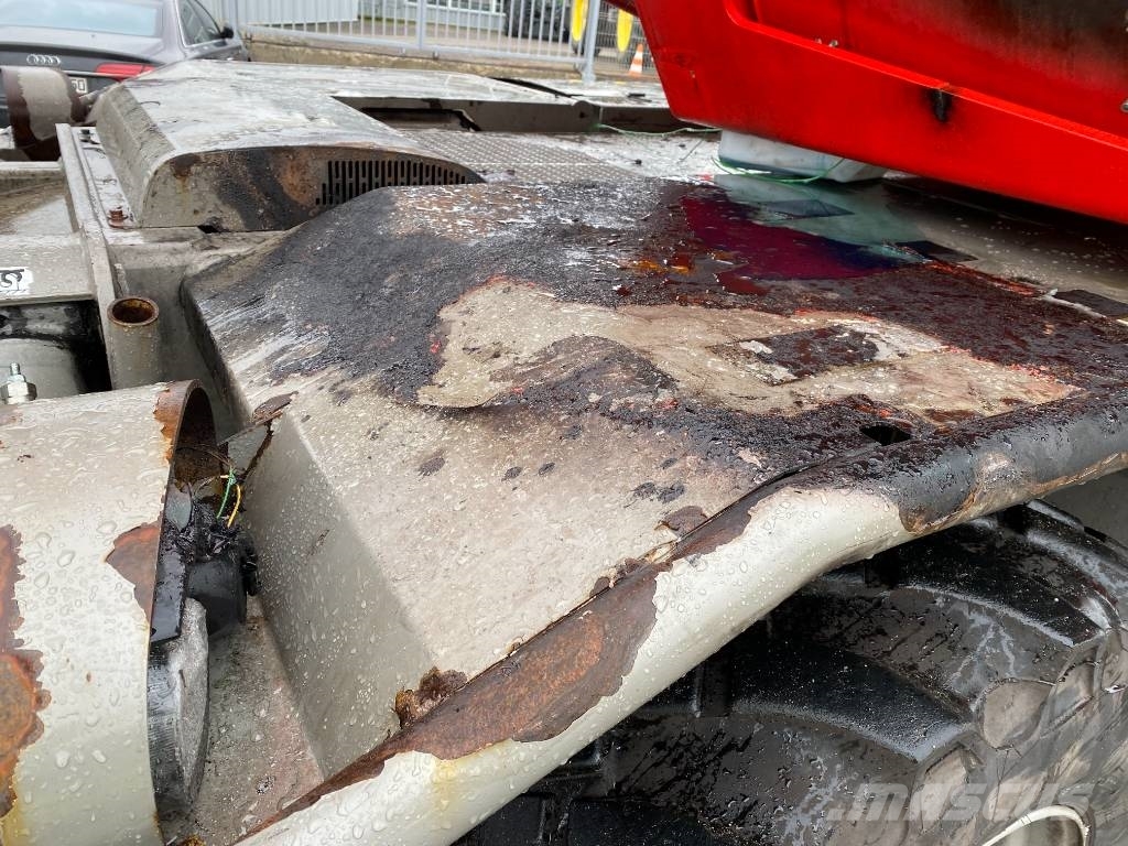 Manitou MRT 2550 Plus Privilège ST4-S2 1er Main endommagé Teleskoplader