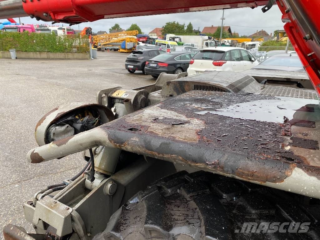 Manitou MRT 2550 Plus Privilège ST4-S2 1er Main endommagé Teleskoplader