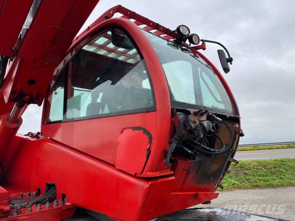 Manitou MRT 2550 Plus Privilège ST4-S2 1er Main endommagé Teleskoplader