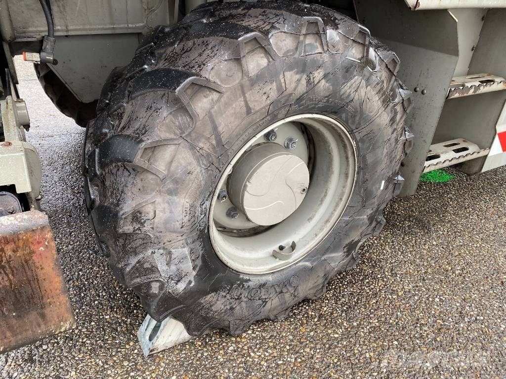 Manitou MRT 2550 Plus Privilège ST4-S2 1er Main endommagé Teleskoplader