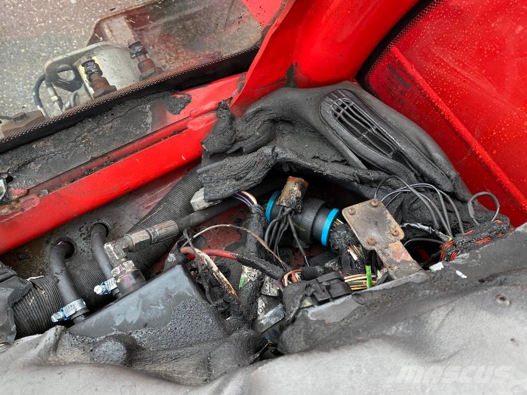 Manitou MRT 2550 Plus Privilège ST4-S2 1er Main endommagé Teleskoplader