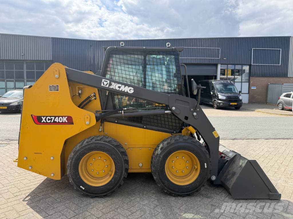 XCMG XC 740 K ( UNUSED NEW ) لوادر انزلاقية التوجيه