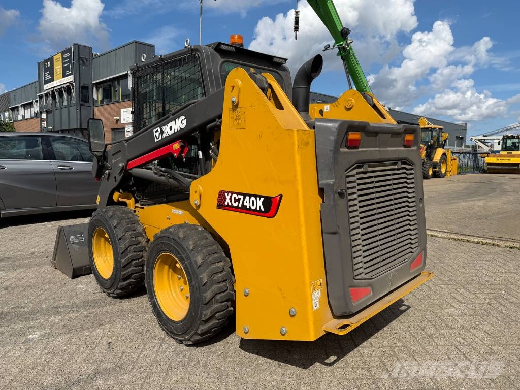 XCMG XC 740 K ( UNUSED NEW ) لوادر انزلاقية التوجيه