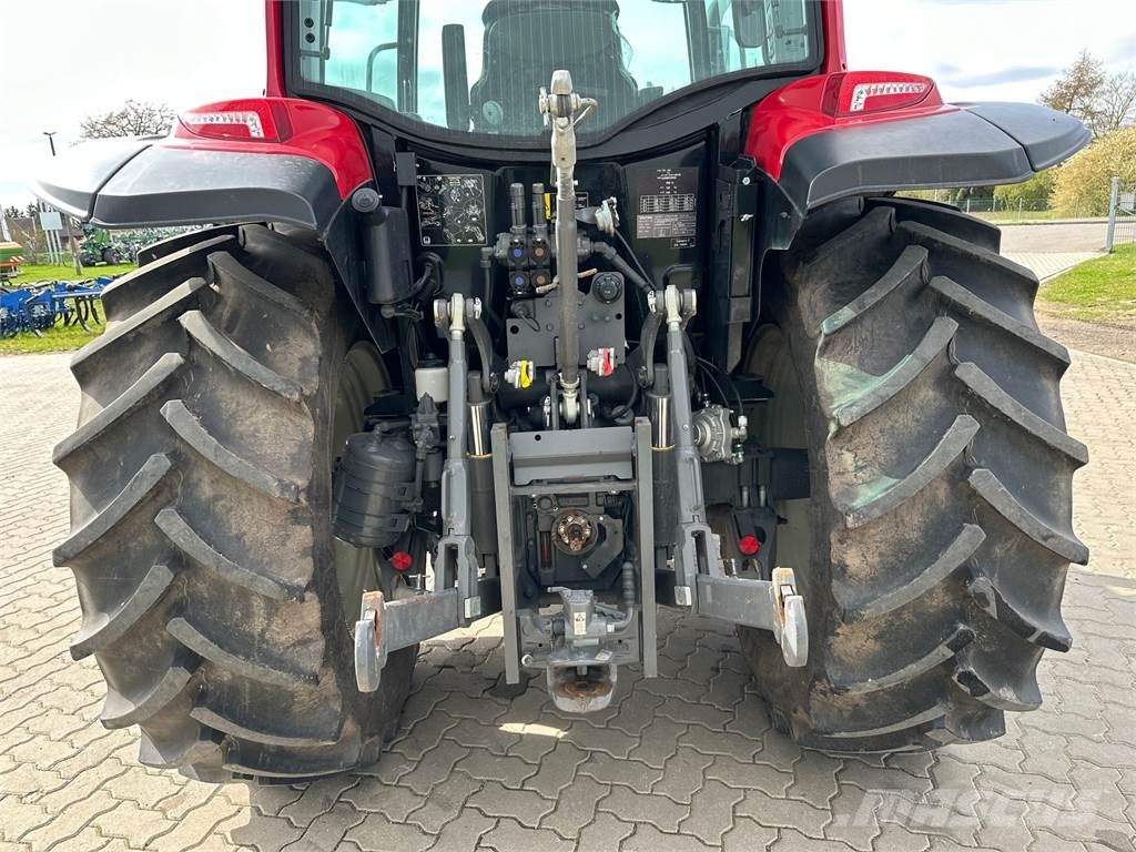 Valtra A105 MH Tractoare
